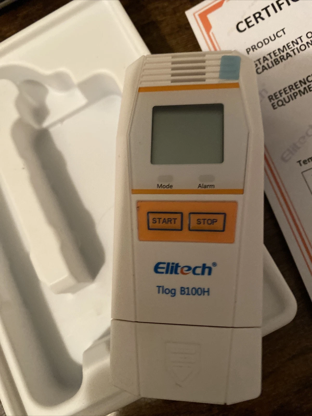 Nhiệt ẩm kế tự ghi Elitech Tlog B100H 05